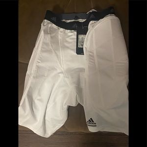 Adidas Youth/Boys Football girdle Size Large NWT